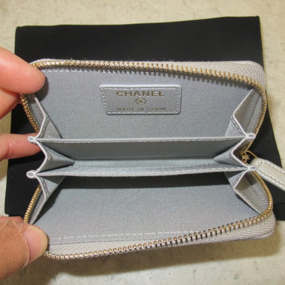 AUTHENTIC NEW Chanel Silver Goat Skin Gold Zip Card Holder O-Coin Wallet Purse - Picture 12 of 16